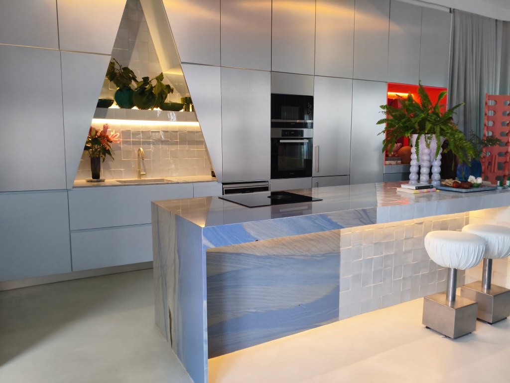 cocina en la casa de Masquespacio en Valencia
