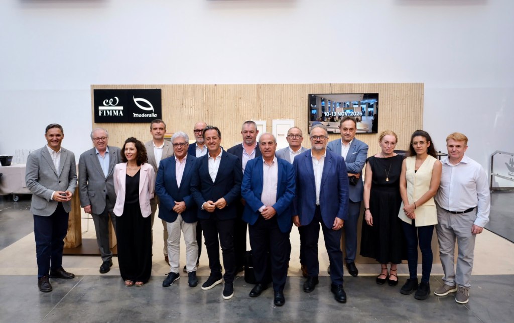 foto de grupo en la presentación de FIMMA+Maderalia 2026